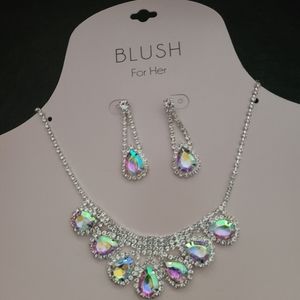 Women's necklace and earring set. Tear drop shape Gems  Brand new.